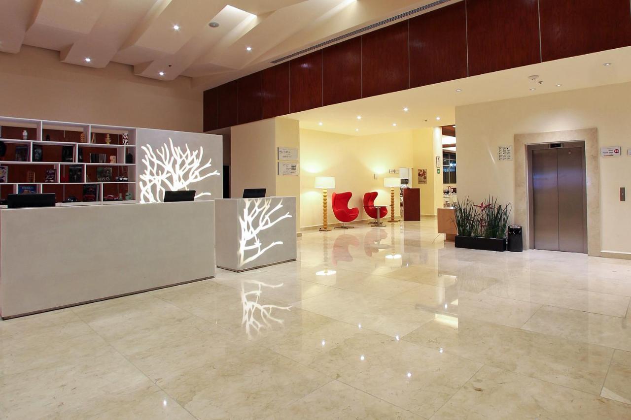 Hotel Opus Grand Toluca Aeropuerto Екстериор снимка